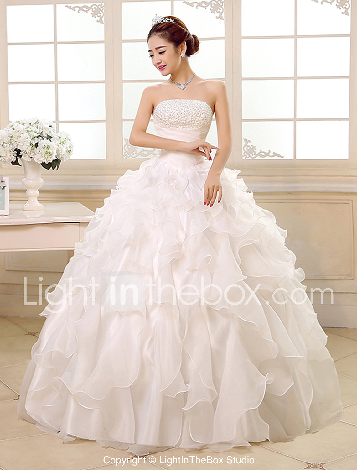 two hundred pounds wedding dress